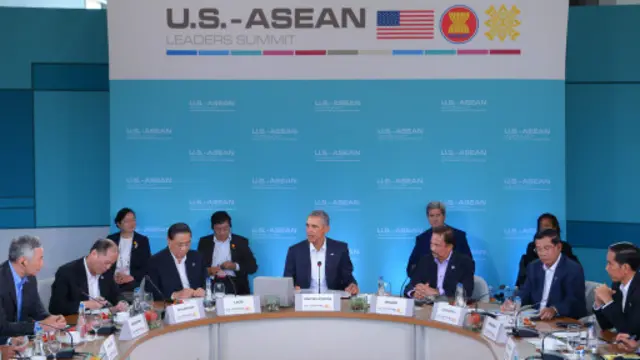 《泰晤士报》的报道内容与前述的几篇报道差不多,但是附带了短篇的分析;这篇分析说,中国本来是显示在“自家后花园”展现实力,不过却也令邻国警觉并投向日美等“中国对手”的怀抱。