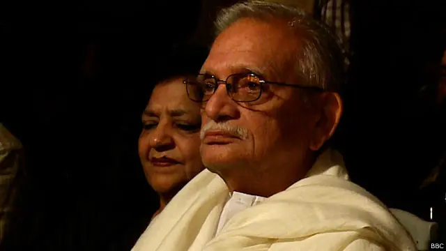 معروف نغمہ نگار اور سکرپٹ رائٹر گلزار بھی موجود تھے