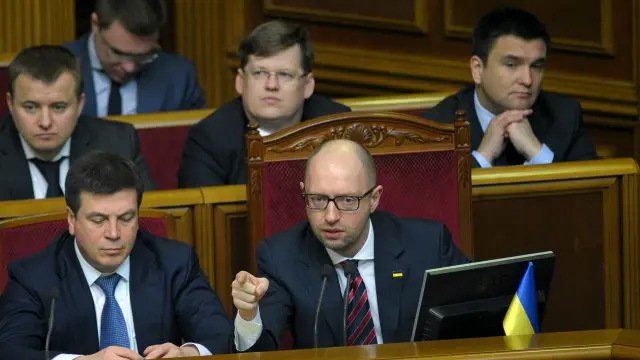 Арсеній Яценюк в ложі уряду