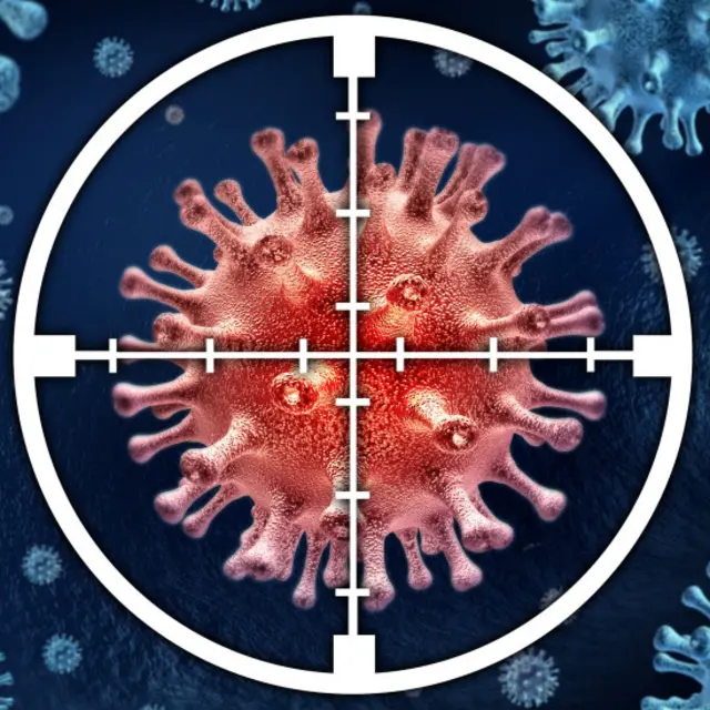 در ایمنی درمانی، سیستم ایمنی تربیت و مجهز میشود تا سلول سرطانی را ردیابی و شکار کند