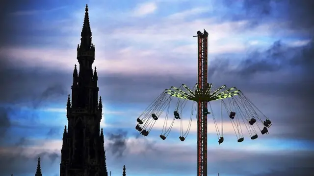 Ярмарка в Эдинбурге