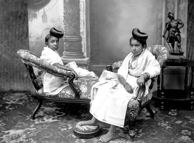 केरल के त्रावणकोर की रानी सेथु पार्वती बाई और रानी सेथु लक्ष्मी बाई