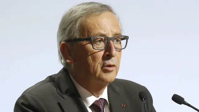 容克说,他不明白为何那些主张英国脱欧的人要拖延脱欧程序正式启动。“他们不制定计划,反而跳船离开。”