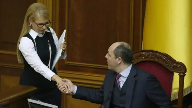 Юлия Тимошенко предлагает снова голосовать за отставку правительства, хотя это и сомнительно с юридической точки зрения