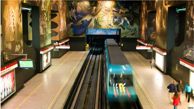 Станция "Универсидад-де-Чили"