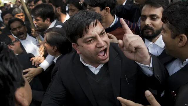 पटियाला हाउस कोर्ट में हंगामा