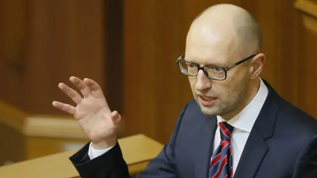 Давали ли международные кредиторы деньги именно под действующее правительство и премьера? Этим интересуются журналисты "КП в Украине"