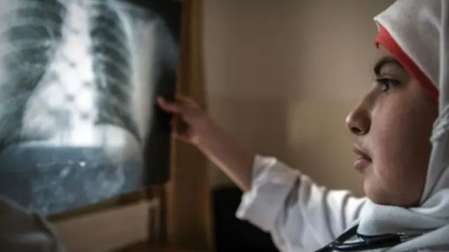 Fátima, 11 años, futura cirujana