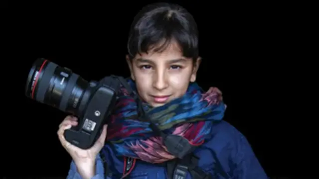 Muntaha, 12 años, futura fotógrafa