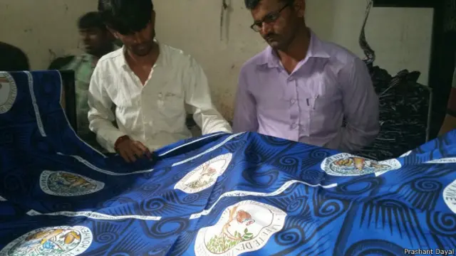 अफ़्रीकी चुनाव के लिए साड़ी