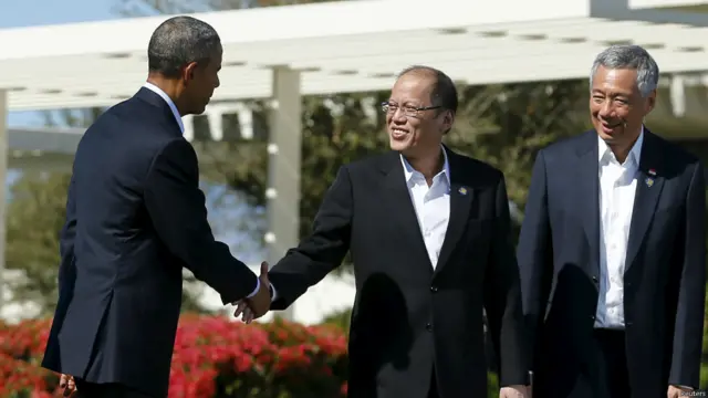 阿基诺刚参加了在加州举行的美国东盟峰会。