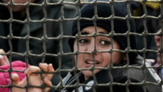 Volvieron las rejas al viejo continente.