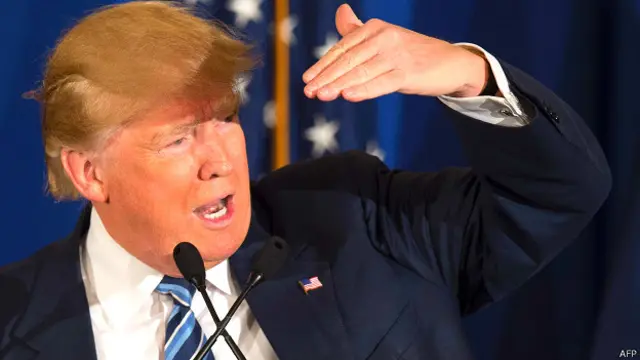 Trump mengatakan Paus merupakan seseorang "yang sangat politis." Dan mengatakan Paus mungkin tidak akan memahami bahaya jika AS membuka perbatasan dengan Meksiko.