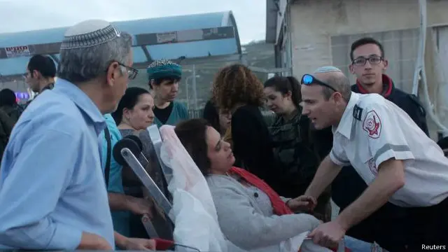 وضعیت جسمی قربانی دوم حمله امروز که از ناحیه لگن چاقو خورده متوسط گزارش شده است