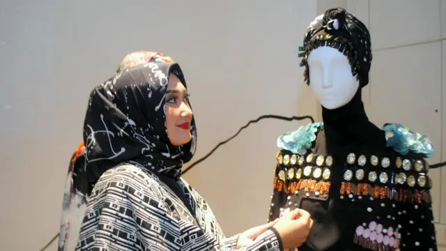 یہ ملبوسات مشرق وسطیٰ اور دوسرے مسلم بازاروں کے پیش نظر تیار کیے جا رہے ہیں