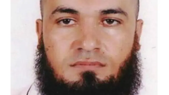 د نورالدين شوشان په اړه فکر کېږي چې تېرکال تونس کې شوو ډيرو بريدونو سره تړاو لري. دې کې هغه بريد هم شامل دى چې په کې ٣٠ برېتانويان وژل شوي وو.