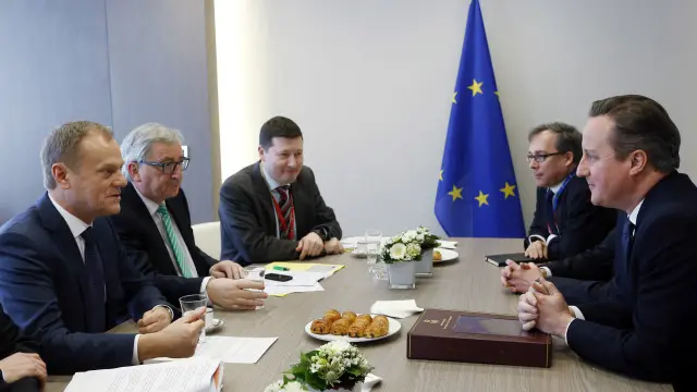 كاميرون يقول إن الاتفاق يمنح بريطانيا "وضعا خاصا" في الاتحاد