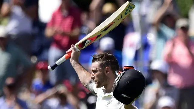 اس ٹیسٹ میچ میں برینڈن میککلم نے صرف 54 گیندوں پر سنچری مکمل کر کے سر ویوین رچرڈز کا ریکارڈ توڑا