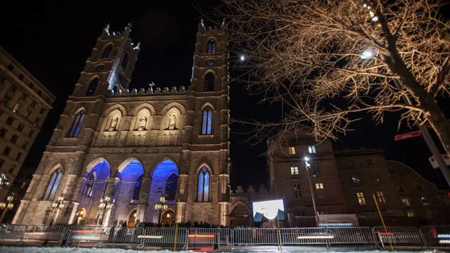 Nhà thờ Notre-Dame ở Montreal (Ảnh: Geoff Robins/AFP/Getty)