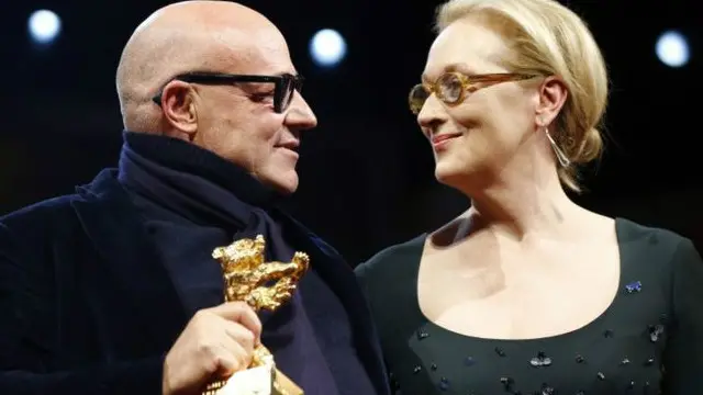 امریکی اداکارہ میریل سٹریپ نے جیافرانکو کو ایوارڈ دیا