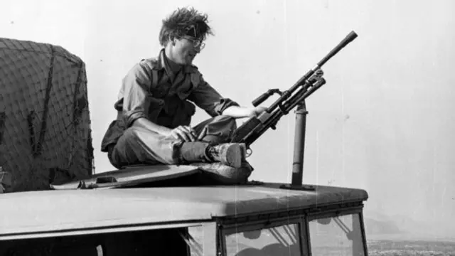 леннон локон