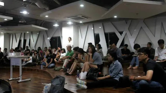 Sàn Art là nơi tập trung các nghệ sĩ trong và ngoài nước, với các chương trình giáo dục kết hợp với trường đại học 