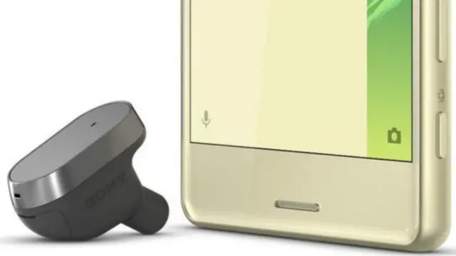 'Xperia Ear' kullanıcıya telefonuna dokunmadan sesli komutla kullanma ve haber alma imkanı tanıyor.