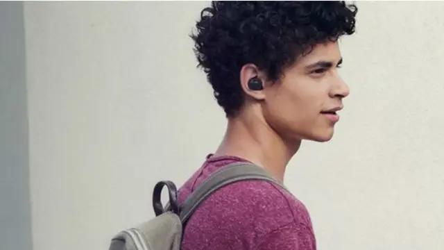 Motorola Moto Hint kulaklığında aynı konsepti kullanmıştı.