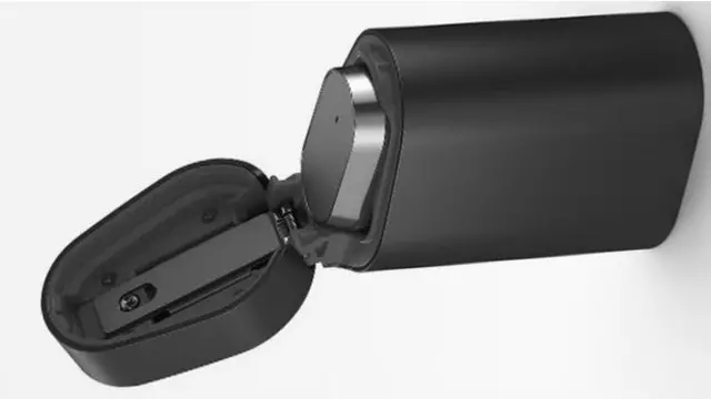 Kutusu, aynı zamanda portatif bir şarj aleti.