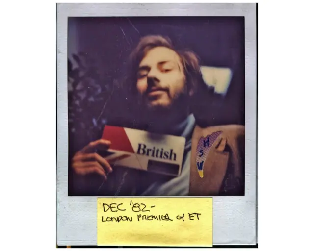 Warshaw viajou a Londres para a estreia do jogo - e ganhou um lugar perto da princesa Diana.