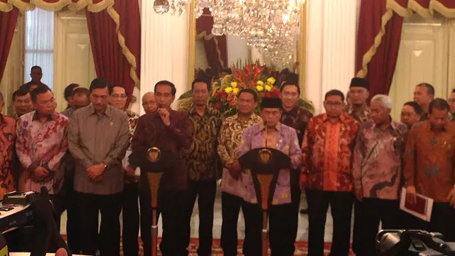 Presiden Jokowi meminta pembahasan revisi UU KPK ditunda.