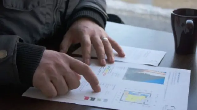 أحمد، الذي رفض الكشف عن اسمه بالكامل، يبحث حاليا عن شقة جديدة 