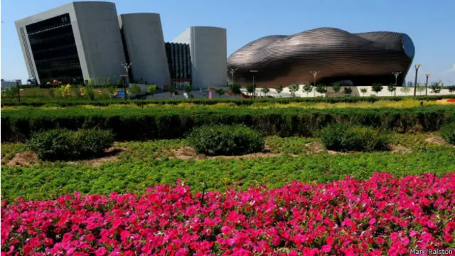 Ordos museum