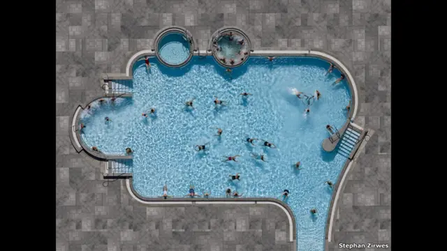 Плавательный бассейн, вид сверху