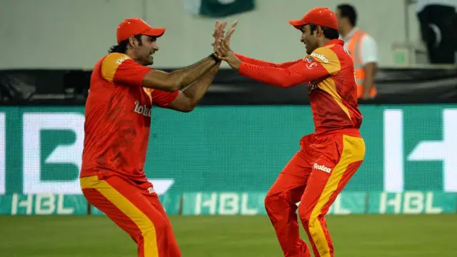 محمد عرفان نے فائنل میں دو کھلاڑیوں کو آؤٹ کیا