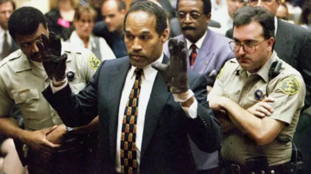 سمپسن عدالت میں مقدمے کی سماعت کے دوران