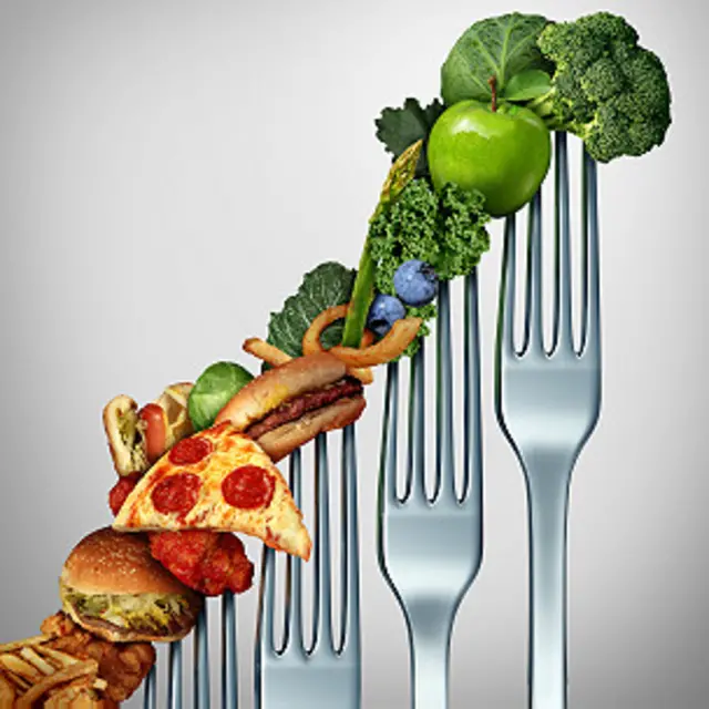 Cambiar la dieta y mantenerse en un régime estricto es muy difícil.