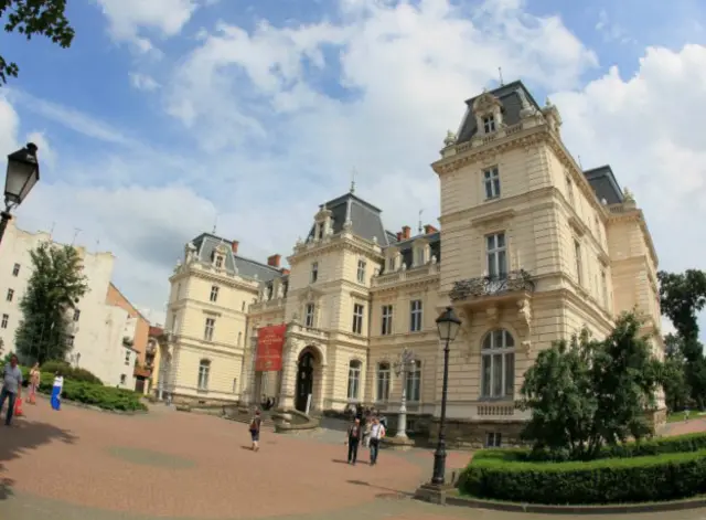 Палац Потоцьких