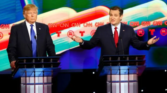 Ông Donald Trump (trái) và ông Marco Rubio trong một cuộc tranh luận trên truyền hình