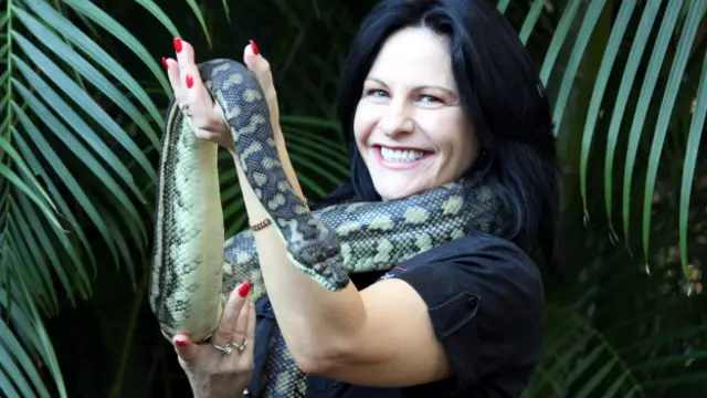 Джулия Бейкер