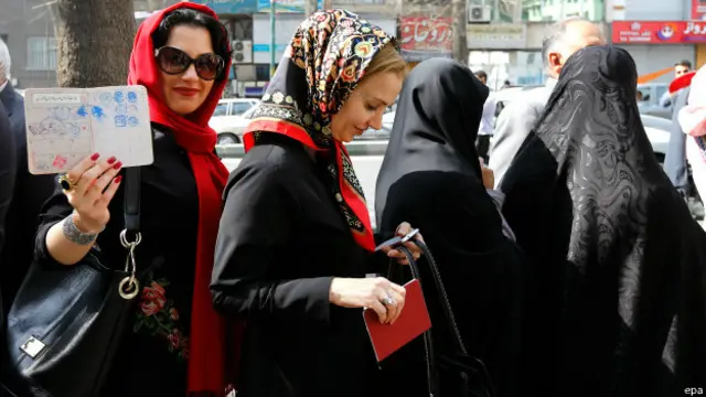 ایران کے جوہری پروگرام پر عالمی طاقتوں کے ساتھ ہونے والے معاہدے کے بعد ملک میں یہ پہلے انتخابات ہیں