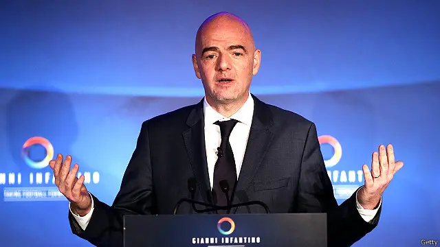 В пятницу конгресс ФИФА выбрал новым президентом футбольной ассоциации Джанни Инфантино