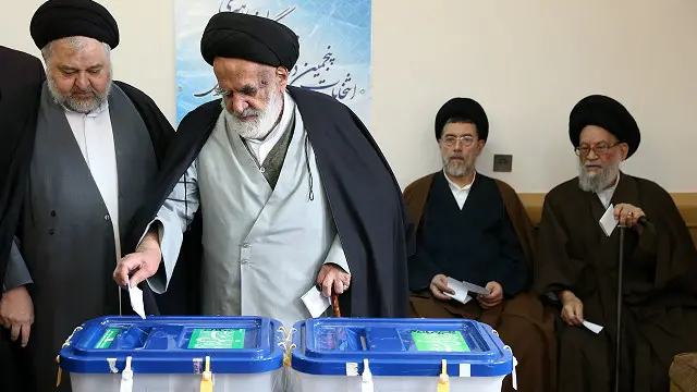 Juru bicara Kementerian Dalam Negeri Iran, Hossein Ali Amiri, mengatakan lebih dari 33 juta pemilih berpartisipasi dalam pemilu tersebut. 