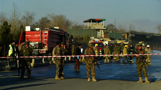 دفاع وزارت په یوه خپره کړې خبرپاڼه کې ویلي، برید د ملي دفاع وزارت خروجي دروازه کې پر عمومي سړک وشو.