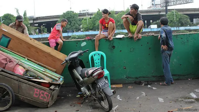 Semenjak tahun 1970-an, Kalijodo dikenal sebagai tempat prostitusi dan perjudian terselubung. 