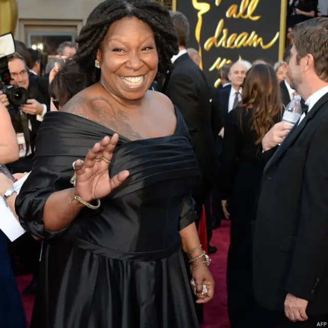 іще акторка Вупі Голдберг та багато інших зірок.