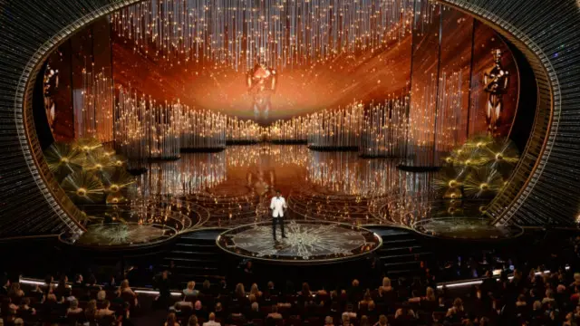 کرس راک نے اتوار کی شب آسکر انعامات کی میزبانی کی تھی