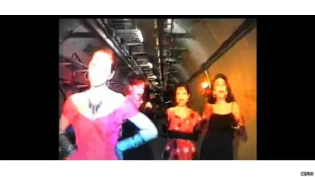 किसी ने नहीं सोचा था कि चार लड़कियों के गीत का वीडियो इतिहास का हिस्सा बन जाएगा.