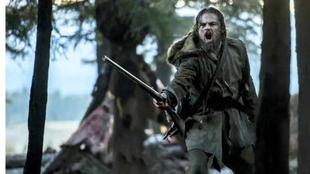  'The Revenant' චිත්‍රපටයට පසුබිම් වී ඇත්තේ වලසෙකුගේ ප්‍රහාරයට ලක් වීමෙන් අනතුරුව දිවි බේරා ගැනීමට සටන් කරන අතුරු හමුදා සොල්දාදුවෙක් 