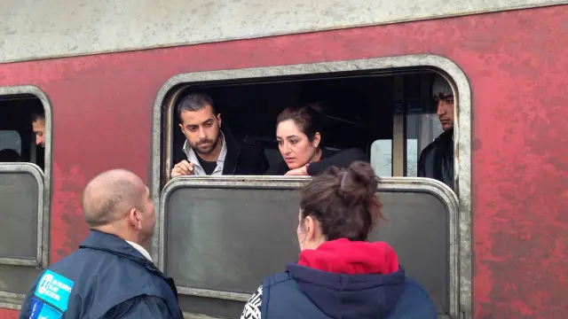 سربیا کی سرحد پر پہنچنے والے پناہ گزین 